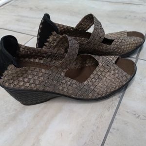 Women's size 39 Bernie Mev shoes